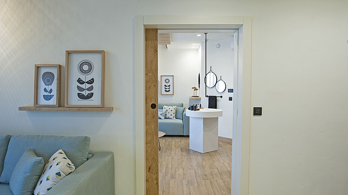 Ultimate Haven Sea Front with Private Pool